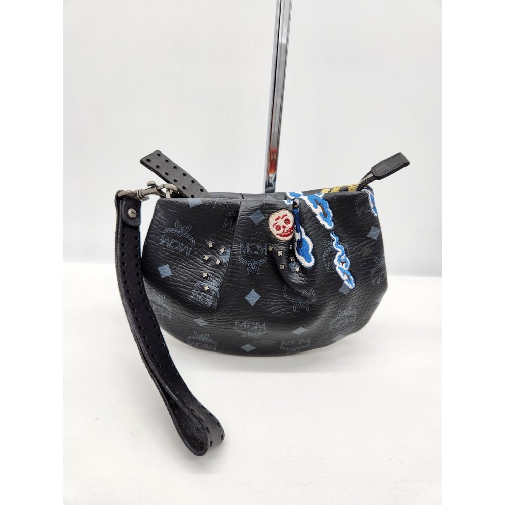 ❤️SOLD❤️*RARE* MCM Studded/Embroidered Wristlet 439MCMXEA